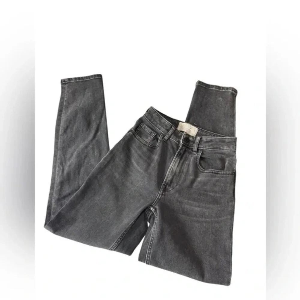 EVERLANE - Curvy Cheeky Straight Skinny Jeans Black Gray Wash Size 23 - Picture 2 of 9